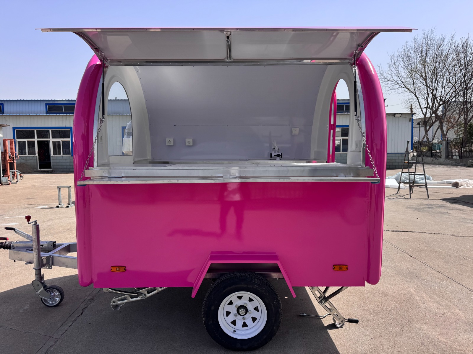 TMK Vaunukeskus Oy - veículos a venda undefined: foto 24