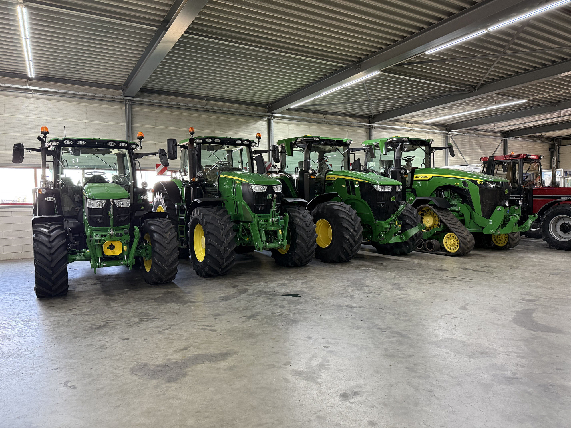 Campo Machinery BV - veículos a venda undefined: foto 2