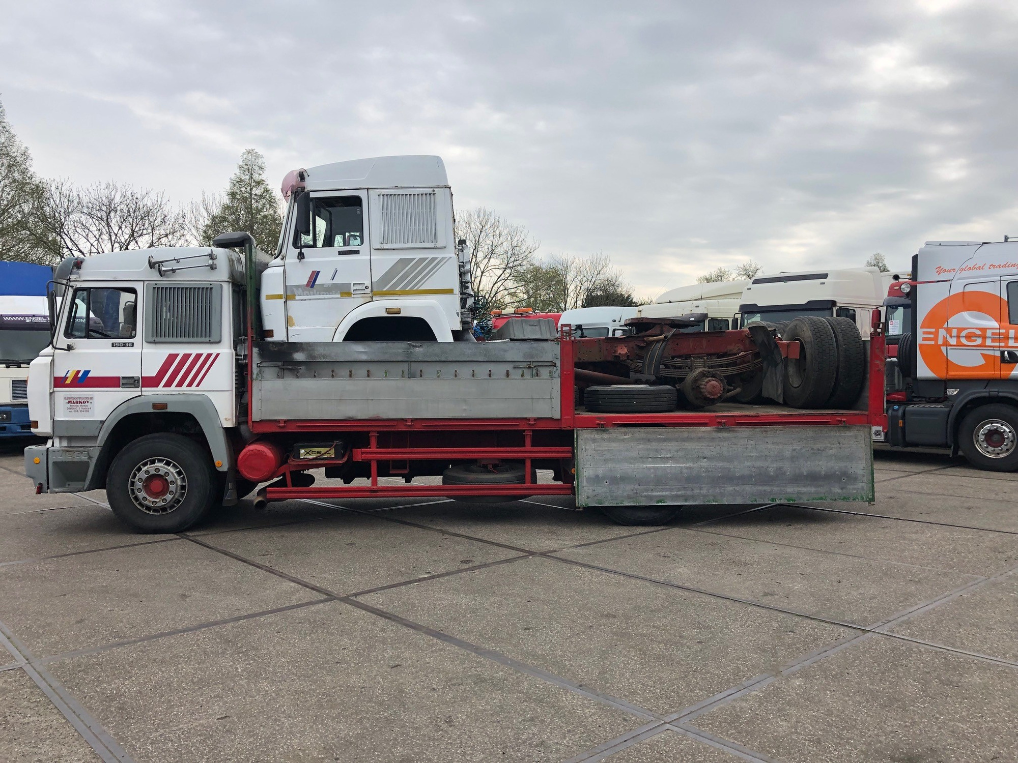 Engel Trucks B.V. - Máquinas de outro - caixa de velocidades: manual undefined: foto 5