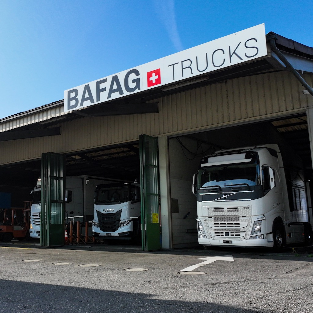 BAFAG  AG - Camiões RENAULT undefined: foto 2