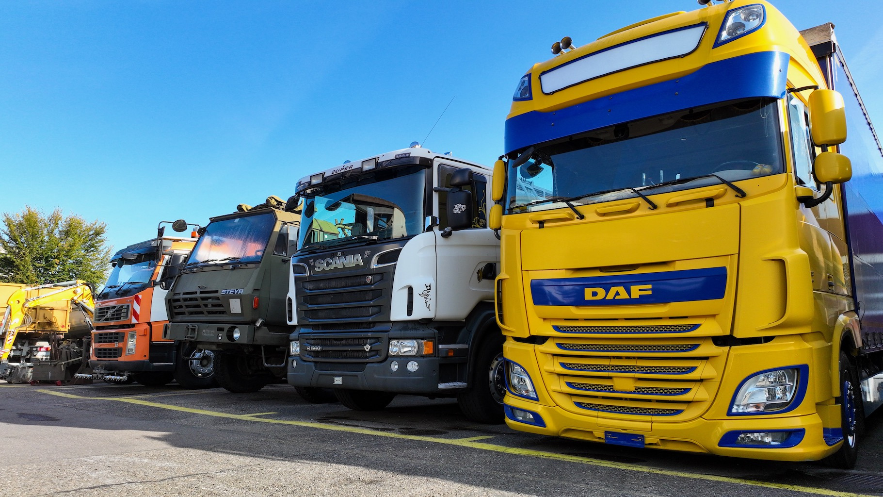 BAFAG  AG - Camiões RENAULT undefined: foto 6
