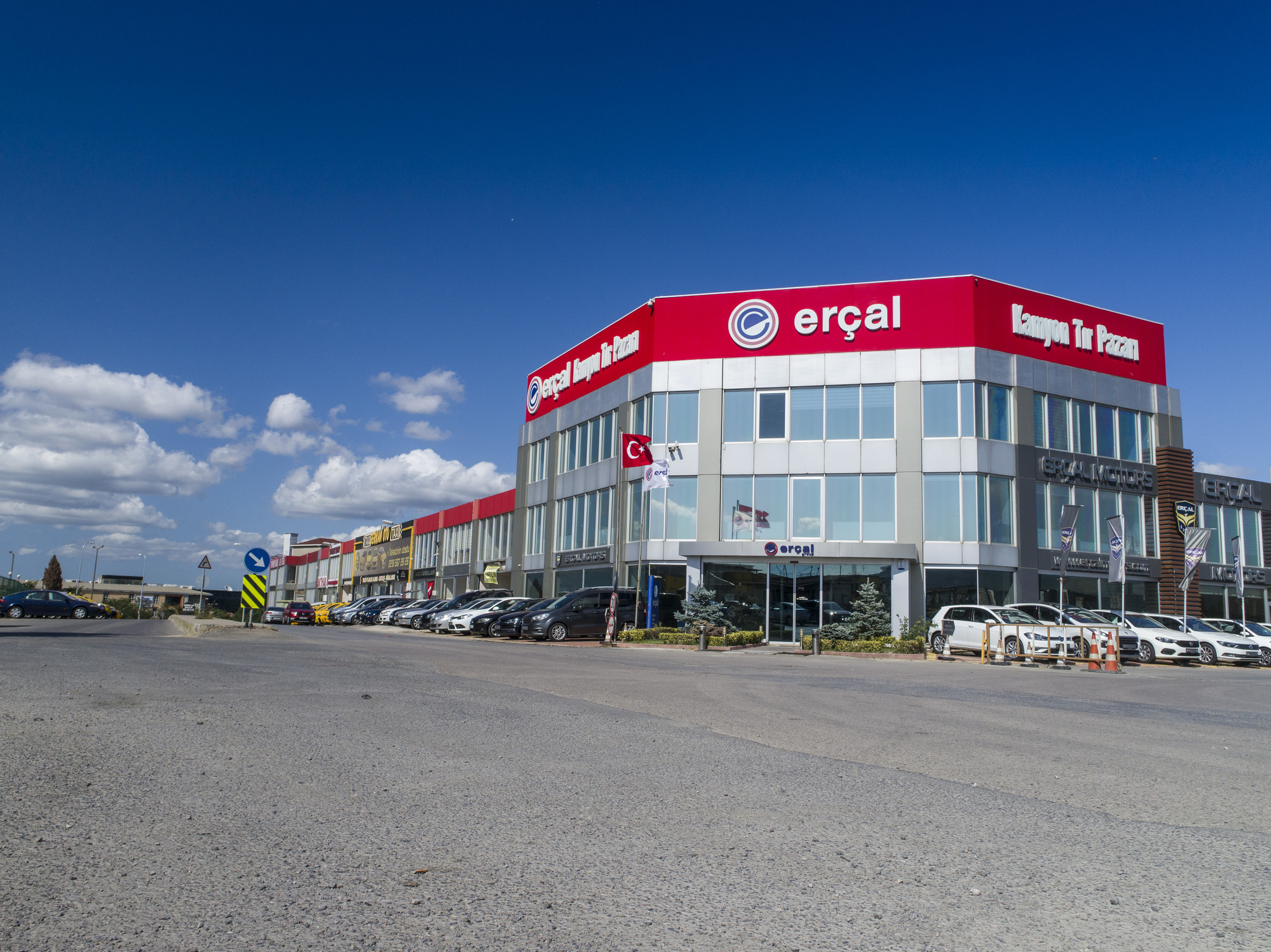ERCAL TRUCKS - Máquinas de construção - Ano: 2011, 8x4, 4-eixo undefined: foto 5