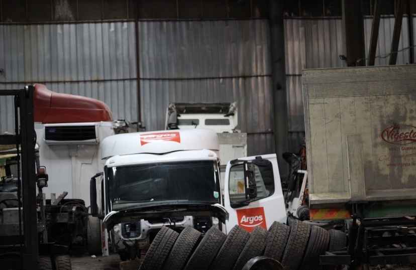 EGDA truckparts - Máquinas de construção undefined: foto 4