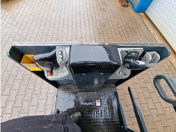 Order-picker Jungheinrich EKS 310 k Bj 2005 Hochhub Kommissionierer: foto 5