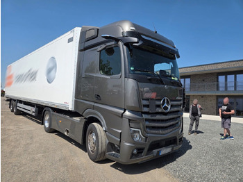 Tractor MERCEDES-BENZ Actros 1848