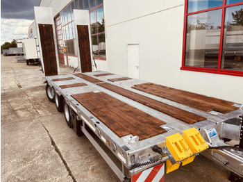 Reboque baixa para transporte de máquinas pesadas novo Möslein TT 31  31 t GG Tridem- Tieflader 3 Achs, gelenktNeufahrzeug: foto 3