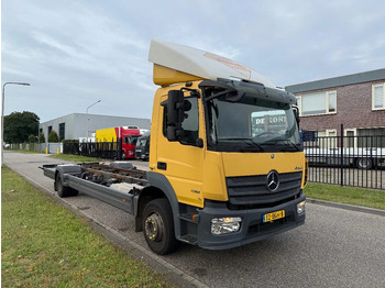 Camião chassi MERCEDES-BENZ Atego 1318
