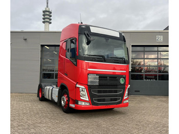 Tractor VOLVO FH