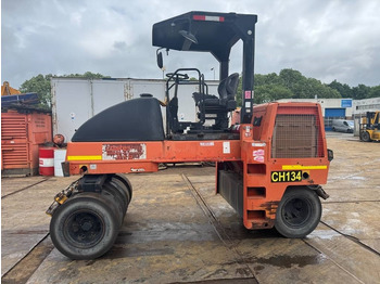 Compactador de pneus DYNAPAC