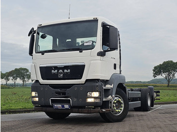 Camião chassi MAN TGS 26.360