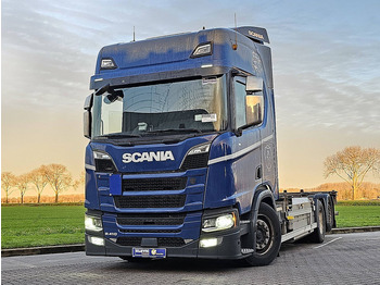 Camião transportador de contêineres/ Caixa móvel SCANIA R 410