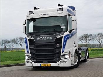 Camião polibenne Scania R580 6x2 hyva: foto 1