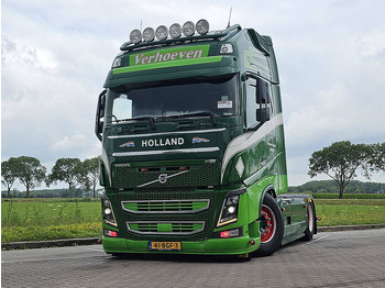 Tractor VOLVO FH16 750