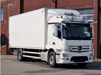 Camião furgão MERCEDES-BENZ Actros