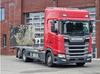 Camião transportador de contêineres/ Caixa móvel SCANIA S 500