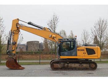 Escavadeira de demolição LIEBHERR R 936