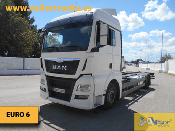 Camião transportador de contêineres/ Caixa móvel MAN TGX 18.440