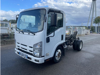 Camião chassi ISUZU
