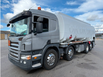 Caminhão tanque SCANIA P 400