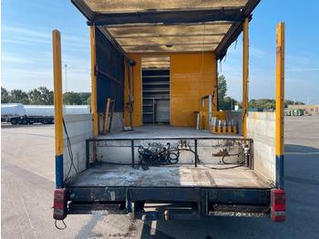 Camião de caixa aberta/ Plataforma Scania P94/230 LB 4x2 Euro 3 Schaltgetriebe: foto 5