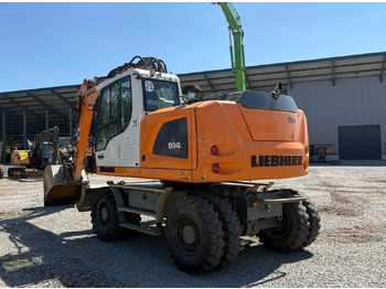 Escavadeira de rodas LIEBHERR A 914