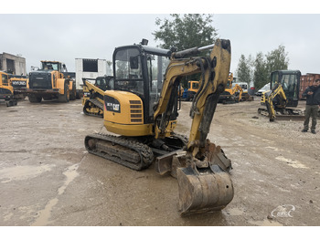 Mini escavadeira Caterpillar 302.7DCR: foto 2 Mini escavadeira Caterpillar 302.7DCR: foto 2