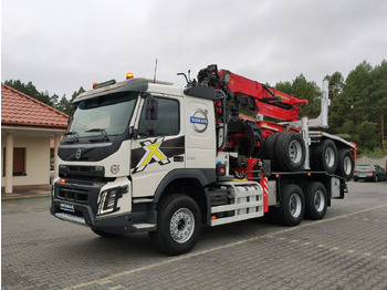 Camião de transporte de madeira VOLVO FMX 540