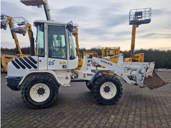 Pá carregadora de rodas VOLVO L 30 B – Z/X: foto 4