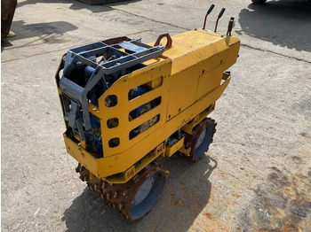 Compactador pequeno de asfalto