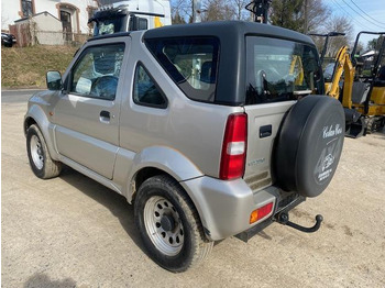 Automóvel Suzuki Jimny: foto 4