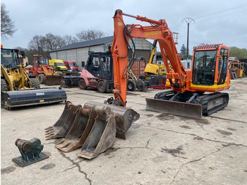 Mini escavadeira TAKEUCHI TB175