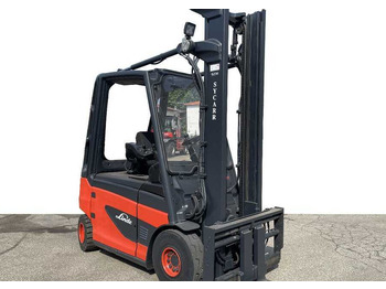 Empilhadeira elétrica LINDE E25