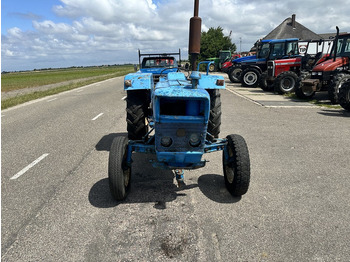 Trator Ford 2000: foto 2