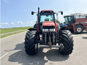 Trator New Holland M135: foto 2