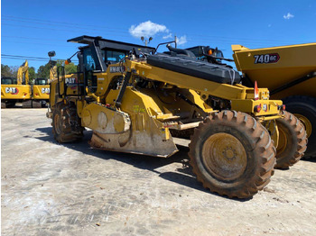 Estabilizador de solos CATERPILLAR