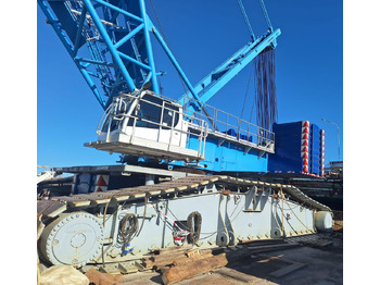 Guindaste sobre esteiras LIEBHERR