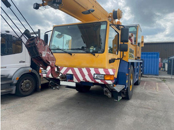 Grua móvel LIEBHERR LTM 1040-2.1