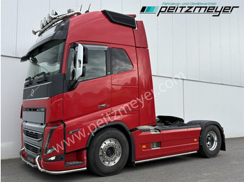 Tractor VOLVO FH16 750