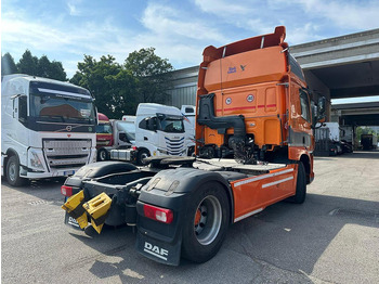 Tractor DAF CF 85.440: foto 4