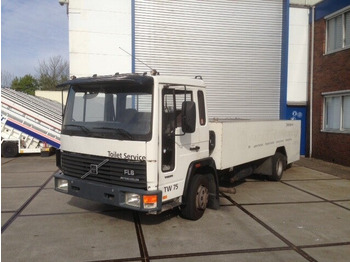 Camiões de serviço de lavabos VOLVO
