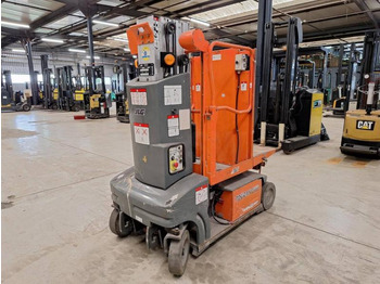Plataforma de mastro vertical JLG