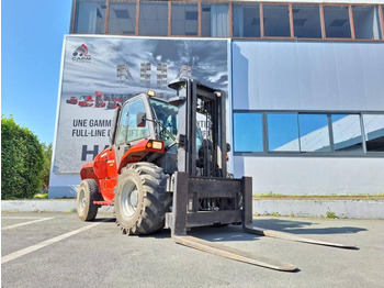 Empilhador todo-o-terreno MANITOU M