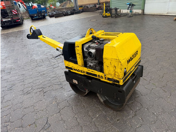 Compactador pequeno de asfalto WACKER