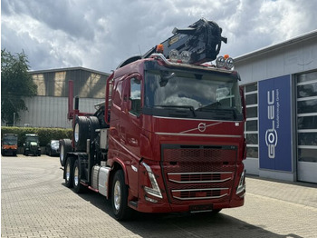 Camião de transporte de madeira VOLVO FH 540