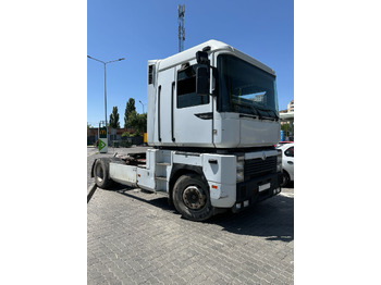Tractor RENAULT Magnum 430