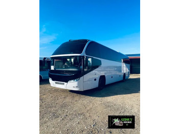 Autocarro NEOPLAN