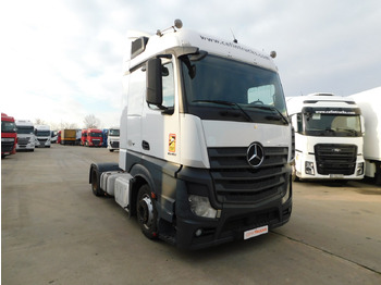 Tractor Mercedes Actros: foto 2