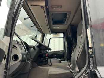 Fotografia de interior 1: Camião multibenne DAF CF 290 4x2 CF 290 4x2, Tele-Absetzer Fotografia de interior 1: Camião multibenne DAF CF 290 4x2 CF 290 4x2, Tele-Absetzer