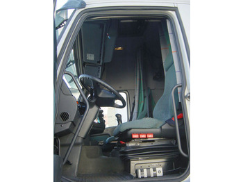 Camião de caixa aberta/ Plataforma FH New 12-420 6x2 FH New 12-420 6x2: foto 4