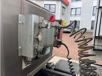 Semi-reboque baixa para transporte de máquinas pesadas GVN Trailer 329 GVN Trailer 329, Liftachse, Verbr. auf 3m, hydr. Rampen: foto 2 Semi-reboque baixa para transporte de máquinas pesadas GVN Trailer 329 GVN Trailer 329, Liftachse, Verbr. auf 3m, hydr. Rampen: foto 2